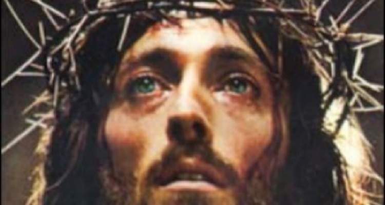 La più potente preghiera mai scritta al Sacro Capo di Gesù per ricevere una grazia SICURA