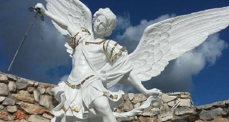 L’orazione originale di Papa Leone XIII a San Michele: una profezia circa la futura apostasia a Roma, uno strumento potentissimo per salvare la vera Chiesa Cattolica.