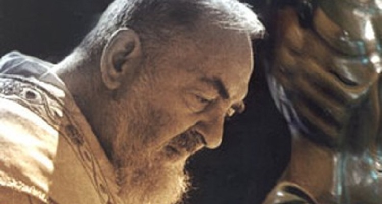Ecco come Padre Pio può aiutarti, non ignorare il suo messaggio